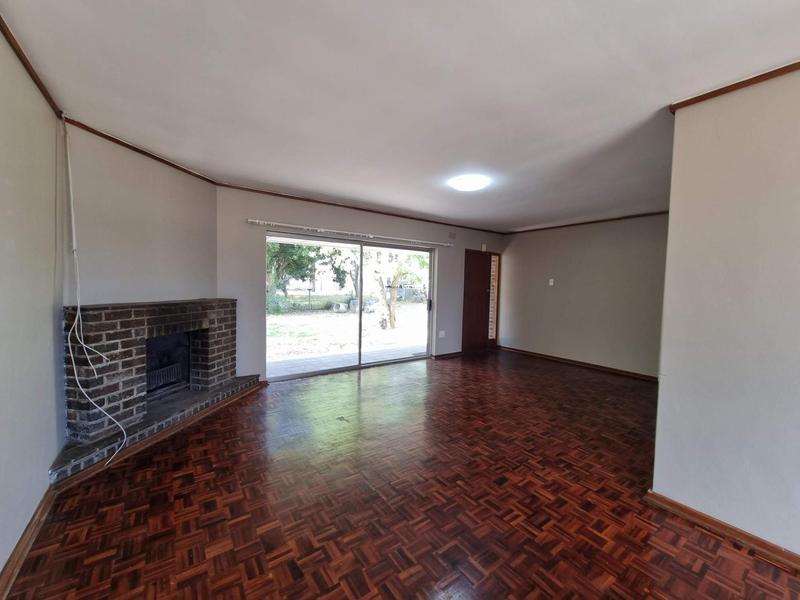 5 Bedroom Property for Sale in De Kuilen Western Cape